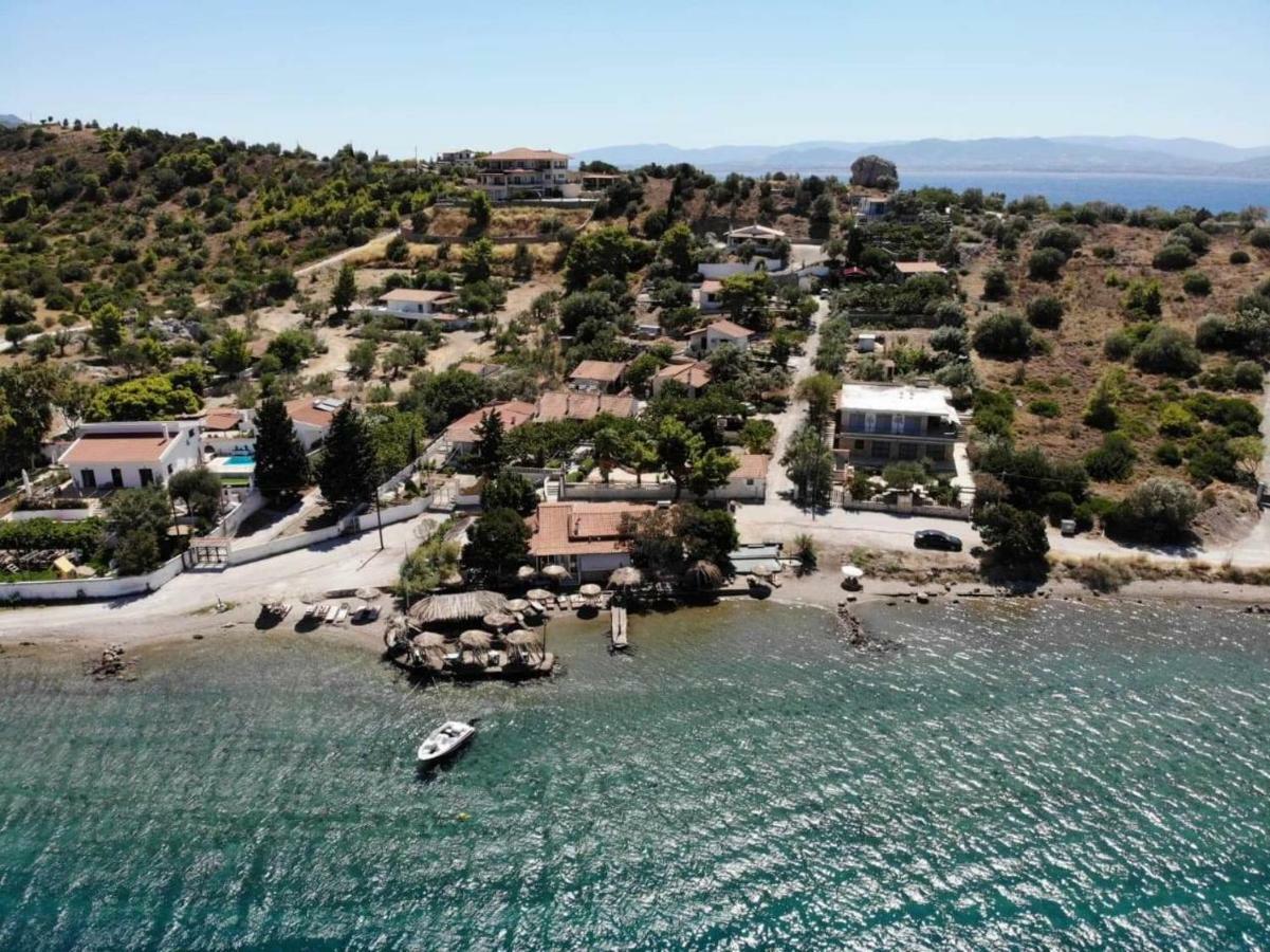 Отель Mantas Bay Лоутраки Экстерьер фото